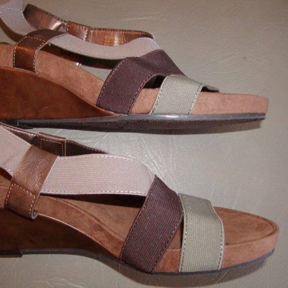 AEROSOLES WOMENS STRETCH STRAP SANDALS WEDGE SZ 8.5 EUC! - Picture 4 of 7